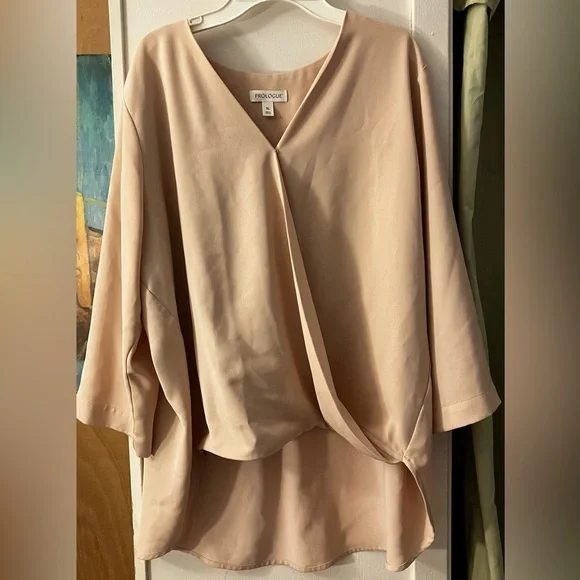 Prologue Pale Peach Surplice V-Neck Top - Picture 2 of 4
